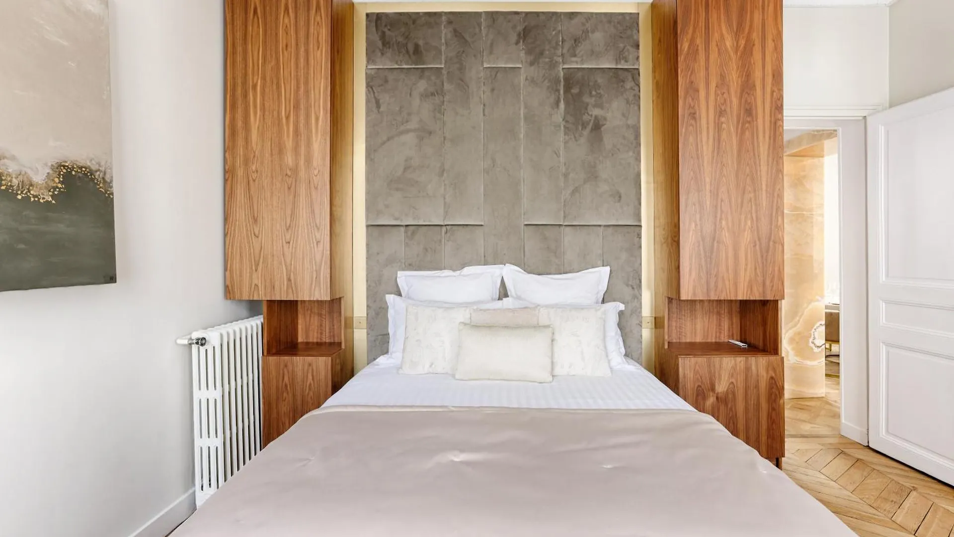 Apartment Appartement Artistique De Luxe 3 Chambres Sur Champs Elysee Paris
